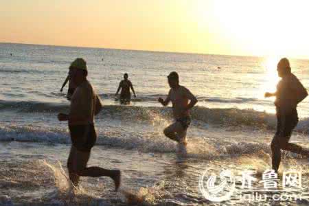 健身运动的重要性 健身运动 冬泳运动要注意