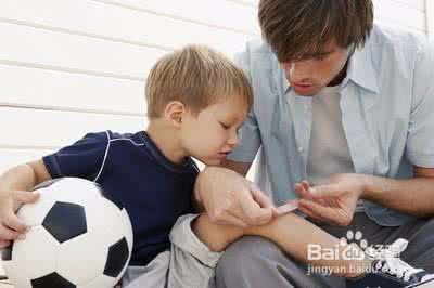 孩子做错事如何教育 家长该怎样爱孩子 孩子做错事家长该怎样教育