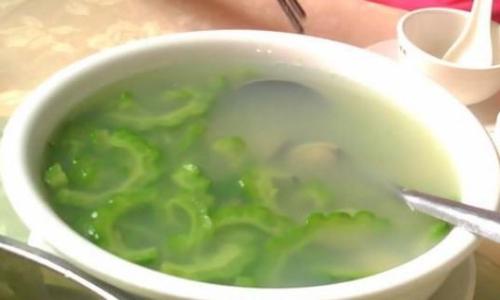 高血压喝芹菜汁的做法 佤族秘方：高血压五剂见效芹棕桑汤