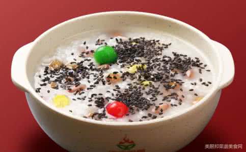 黑芝麻花生粥 花生黑芝麻粥有利于孩子大脑发育