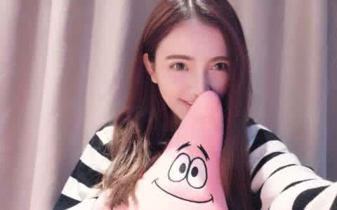 女生对你有意思的信号 送给女生22个有意思的开心小技巧