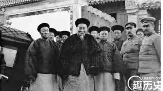 李鸿章与洋务运动 洋务运动倡导者李鸿章为历史背了什么黑锅?