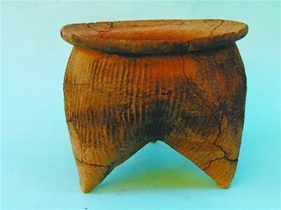 秦代陶器 浙江出土 出土陶器 河北黄骅发掘两座唐代平民墓 出土人骨架、陶器