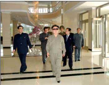 朝鲜几代领导人 金正日是第几代领导人 朝鲜前领导人金正日身边的“五大金刚”