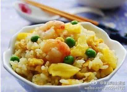 菠萝咖喱粉炒饭的做法 咖喱菠萝炒饭