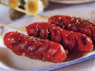 描写香肠美味的诗 制作别有风味的美味香肠