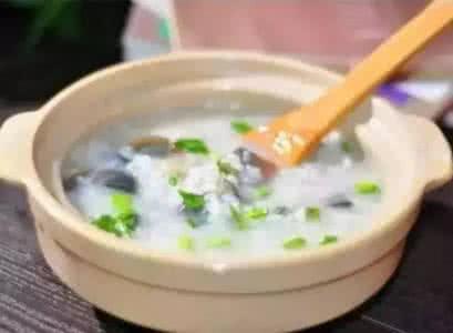 宝宝五个月煮粥放盐吗 粥里放它，竟然断送了8个月孩子的性命…煮粥禁忌，不容小觑