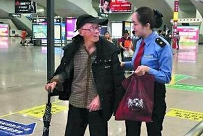 毛主席私人医生回忆录 央視曝光驚人真相：毛主席私人倉庫讓人汗顔