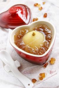 桃胶炖雪梨 桃胶炖原梨做法