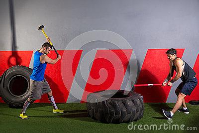 考健身教练的要求 健身常识 健身房的两大“杀手”