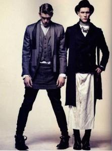 英伦风衣 疯狂英伦袜子风衣大围巾