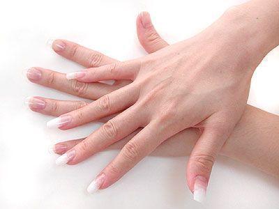 手指甲生长速度 指甲生长速度：手指甲的生长速度快慢与健康关系