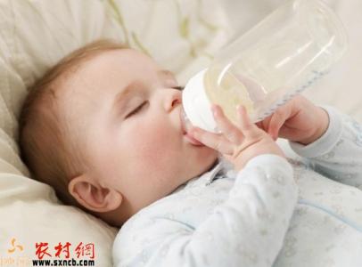 人工喂养宝宝大便 宝宝人工喂养妈妈8大注意事项