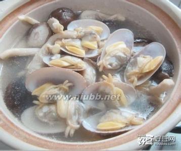 花甲金针菇粉丝的做法 花甲汤 三菇滚花甲的做法,三菇滚花甲怎么做好吃,三菇滚花甲的家常做法