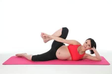 练瑜伽需要注意什么 练瑜伽需要注意什么 练瑜伽有什么需要注意