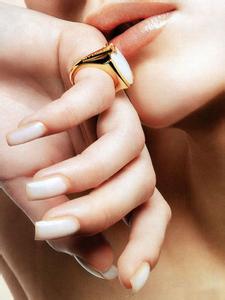 指甲怎么剪好看 指甲怎么剪好看 指甲怎么修好看