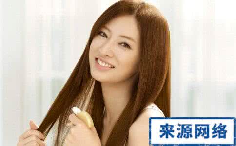 胆囊壁毛糙是怎么回事 秋季护发 秋季怎么护发？秋季护发要拒绝毛糙和静电