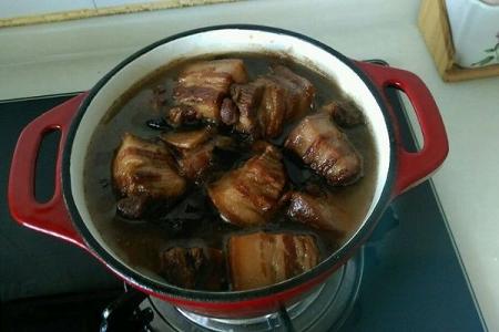 坛肉和红烧肉的区别 坛肉的做法