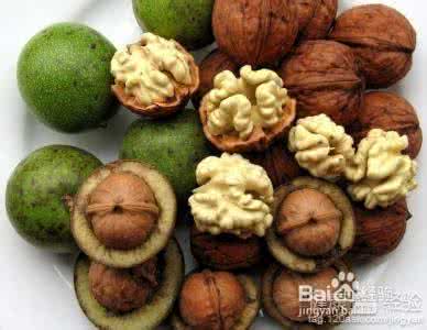 吃核桃有什么好处 常吃核桃对血管的好处是什么