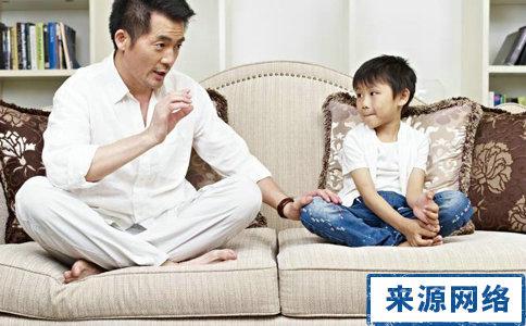流着泪的你的脸 流着泪的你的脸 【成熟的父母,承受得了孩子长大后的“抛弃”;独立的孩子,流着泪也要离开可以依赖的父母】
