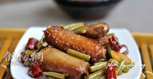 干豇豆炖排骨 酸豇豆排骨——10道排骨控不可错过的喷香解馋排骨菜