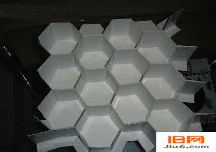 不锈钢蜂窝型钢格板 废卡和旧挂历制作蜂窝内衣收纳格