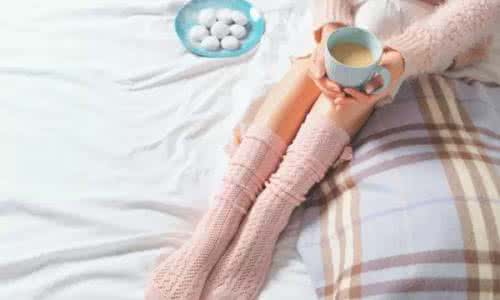 女性手脚冰凉 女性冬季手脚冰凉 如何缓解女性冬季手脚冰凉？