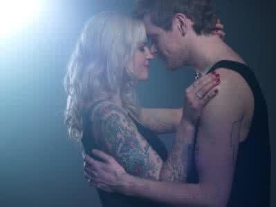 两性关系婚姻 两性揭秘：初夜太早太晚都会影响婚姻