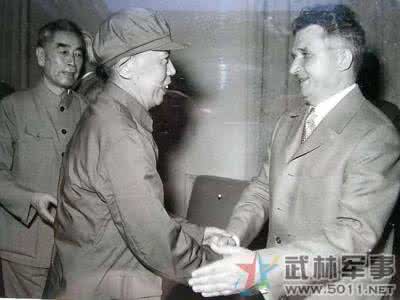 真实邓小平与谢富治 谢富治1968年批陈云 只想多赚钱炒肉片 豪