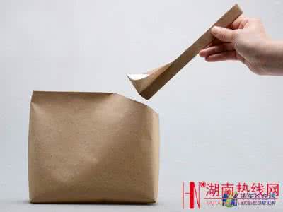 洗衣粉包装袋 新式洗衣粉包装袋 剪开后竟变身量勺