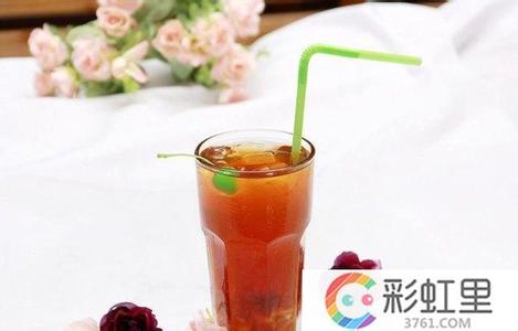 皮肤干燥喝什么茶 皮肤干燥喝此茶!自制才1块钱~补气血、减脂肪!