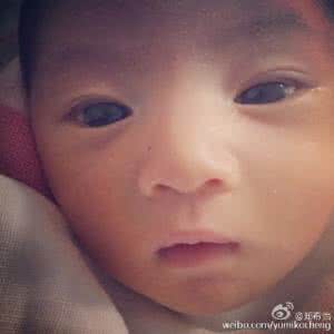 大眼睛高鼻梁瓜子脸 怎么画出高鼻梁大眼睛?