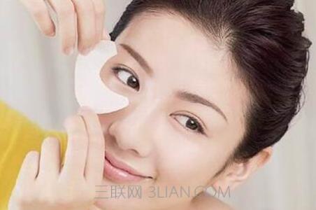 土豆片敷眼去黑眼圈法 土豆片敷眼去黑眼圈法 眼圈黑