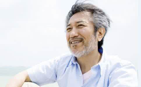 耳朵听力不好怎么治 老人的耳朵保健方法 保护听力不可少