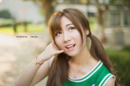 人生苦旅 经典美句摘抄：人生苦旅中的交集，相遇，是一份意外的惊喜。相诉，是一阕优美的断章。相惜，是一种情意的升华。