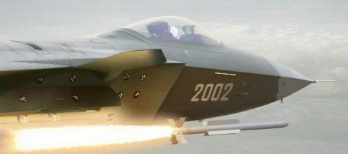 美国总统踹门 美国F-22“踹门”遭中国歼-20“关门打狗”