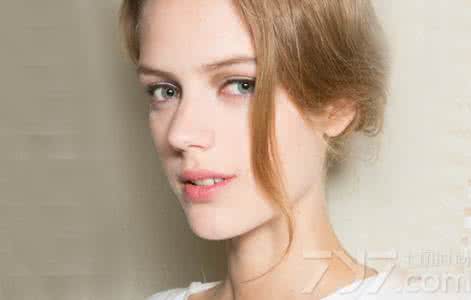 东方宝石系列抹脸油 抹脸过敏怎么办？