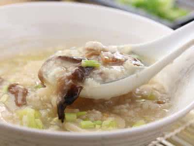 香菇鸡肉粥 怀孕妈咪食谱香菇肉粥
