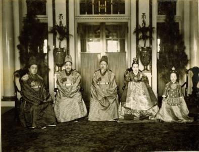 朝鲜明成皇后 日本刺杀朝鲜明成皇后 杀人后残忍辱尸