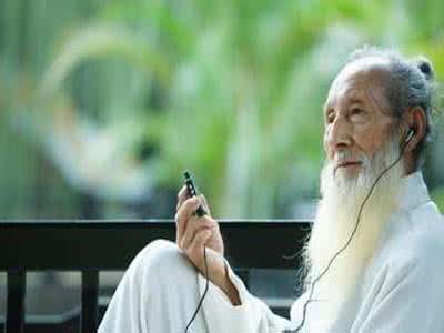 百岁老人长寿秘诀 济南百岁老人有303名 心态好是长寿秘诀