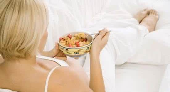 减轻孕吐的食物 孕妇吃12种食物可以减轻孕吐