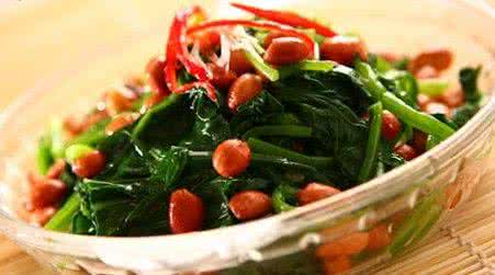 生活就像一碗菠菜汤 菠菜+坚果：保护视力！生活中的黄金搭档！