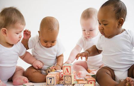 室内亲子互动小游戏 亲子小游戏培养幼儿良好自控能力