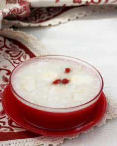 醪糟炖蛋 醪糟马蹄炖蛋的做法