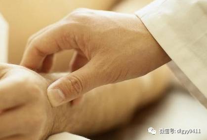 很多人不知道的常识 很多人不知道的常识 感冒只需按两下，可惜很多人不知道……