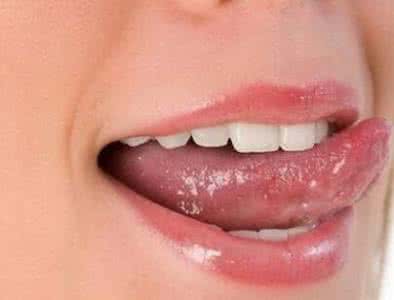 舌头发麻是怎么回事 舌头发麻是咋回事 舌头发麻是怎么回事 舌头老发麻与什么有关