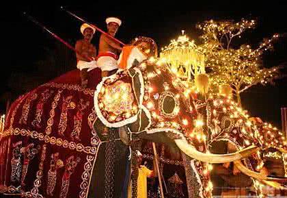 斯里兰卡康提 斯里兰卡对佛陀的隆重献礼 康提佛牙节 历史