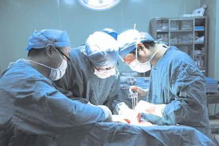 肛裂的手术疗法 肛裂的手术疗法 白癜风的手术疗法介绍