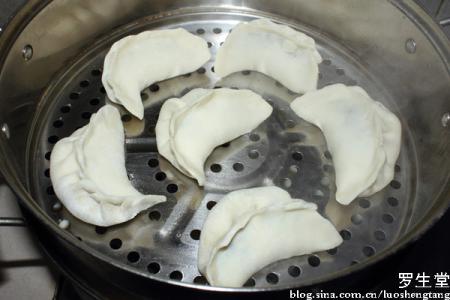 烫面蒸饺 极简但味道独特的《山西烫面蒸饺》《厨房小混子》五十九