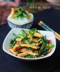 韭菜煎豆腐 煎豆腐条炒韭菜 滋味快手菜